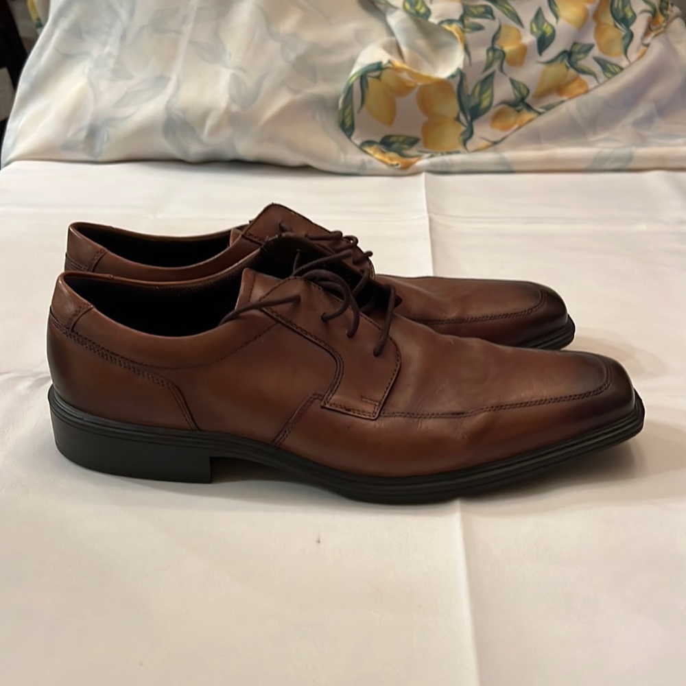 Ecco dress shoes size 14